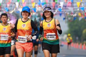 BIB: 40395, 4090, 47530
                            <button type="button" onclick="openModal(9897062)" class="btn btn-primary btn-sm float-right btn-popup" data-toggle="modal" data-target=".modal-high-quality">
                        <i class="fas fa-shopping-cart"></i> Add to Cart
                    </button>
                                            <button type="button" onclick="isThisMe(9897062, true)" class="btn btn-success btn-sm float-right btn-popup btn-isme hidden" data-toggle="tooltip" data-placement="bottom" title="นี่คือรูปของคุณใช่ไหม คลิกที่นี่เพื่อเอาเข้าอัลบั้ม">
                        <i class="fas fa-plus"></i> Add to album
                    </button>
                    <button type="button" onclick="isThisMe(9897062, false)" class="btn btn-warning btn-sm float-right btn-popup btn-isnotme hidden">
                        <i class="fas fa-ban"></i> Remove from album
                    </button>